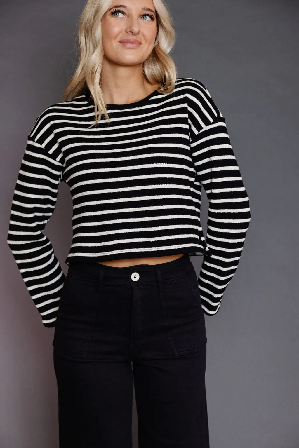 Alma Tee in Black/White