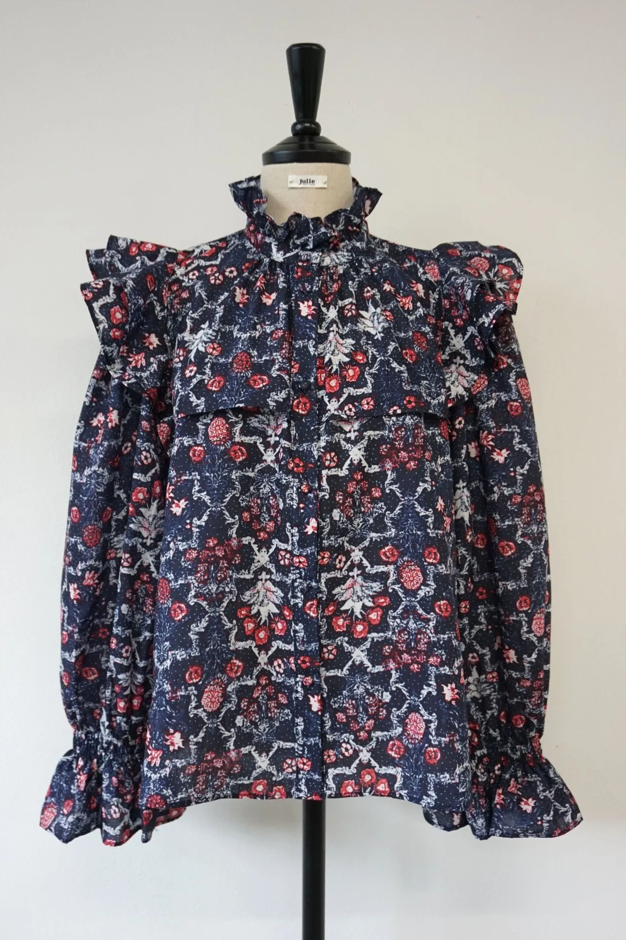 FLORAL BLOUSE FLARE CUFF